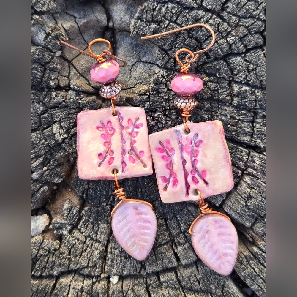 Handcrafted Romantic Rustic Pink Flowers In Clay & Glass In Copper Earrings - Picture 5 of 10
